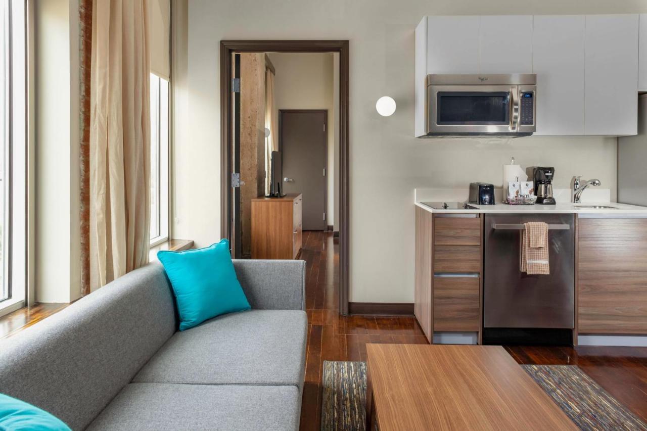 Towneplace Suites By Marriott Dallas Downtown Eksteriør billede