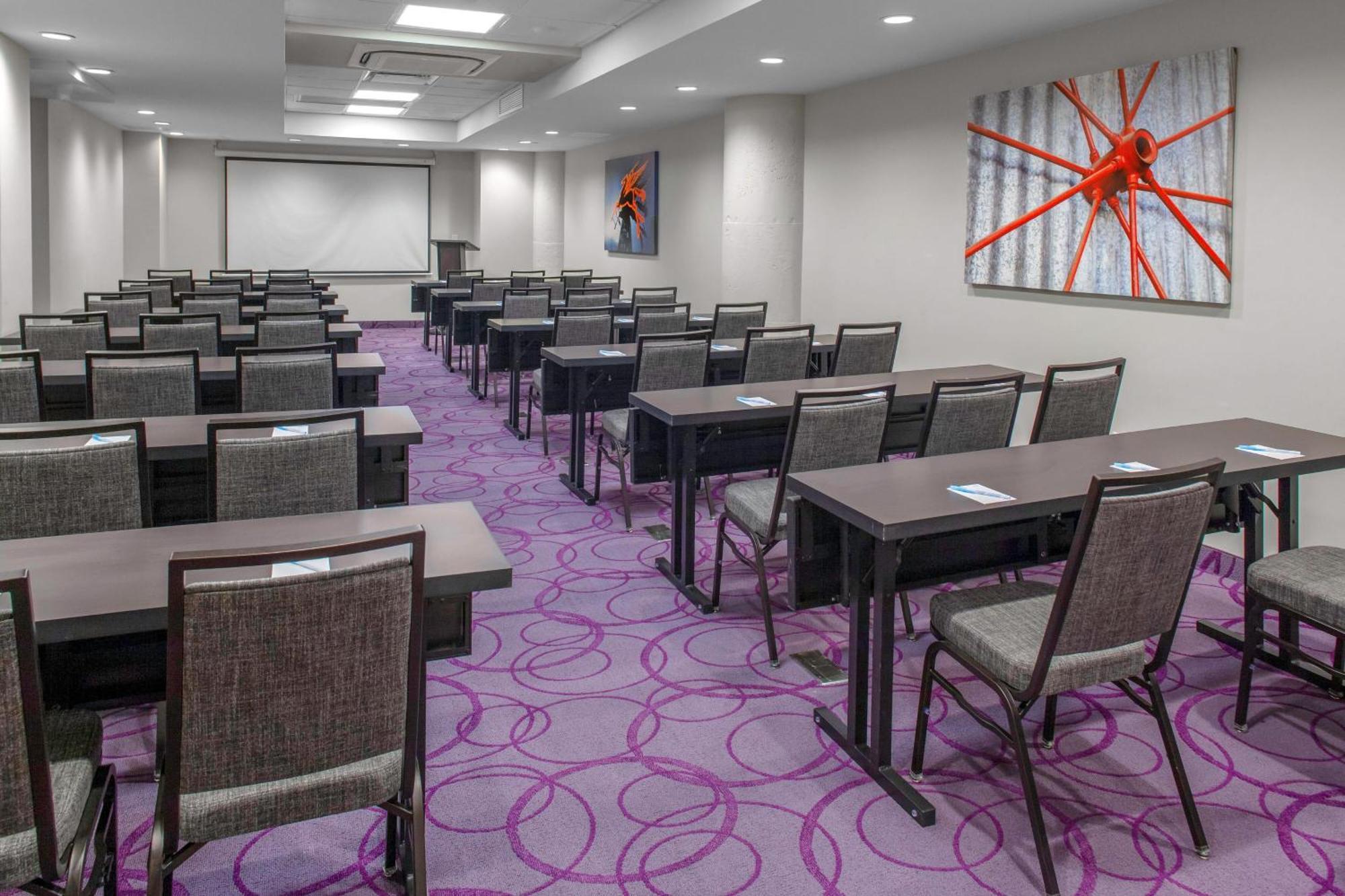 Towneplace Suites By Marriott Dallas Downtown Eksteriør billede